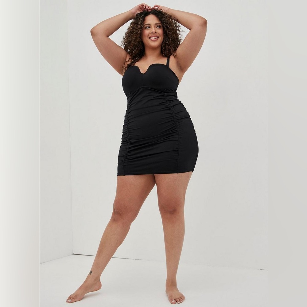 Ruched Retro Mid-Length
Swim Dress - Black 3x D/DD
